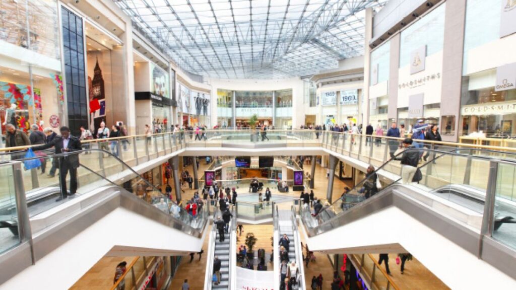 a fost anulata obligativitatea prezentarii certificatului covid la intrarea in centrele comerciale