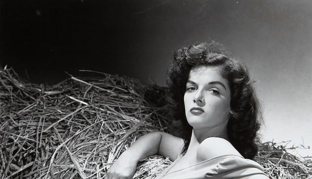 FOTO// Nu o să-ți vină să crezi! Cum arăta lenjeria intimă la modă a femeilor din anii 1940 și 1950