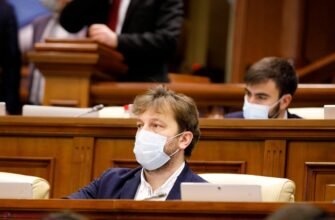 Ex-premier, mesaj dur către PAS: „Poporul ucrainean suferă ca şi noi, moldovenii, din cauza unor şacali nesăturaţi ca voi” 2 Ex-premier, mesaj dur către PAS: „Poporul ucrainean suferă ca şi noi, moldovenii, din cauza unor şacali nesăturaţi ca voi”