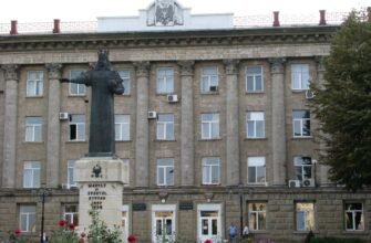Flashmob organizat de simpatizanții Partidului Șor la sediul Primăriei Bălți