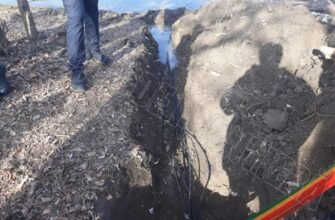 FOTO// O conductă destinată aprovizionării ilegale cu apă potabilă, depistată sub Nistru