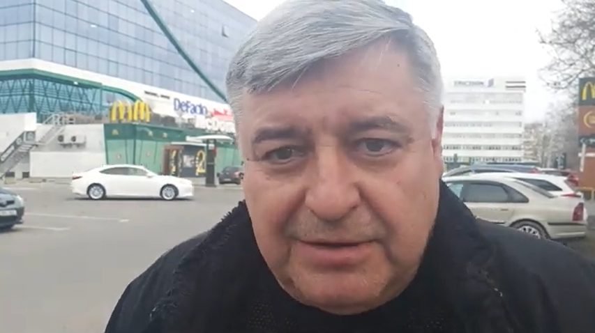 VIDEO// Fostul consilier PDM prins beat la volan: Nu eram beat, mi-am clătit gura cu dezinfectant de 60 grade