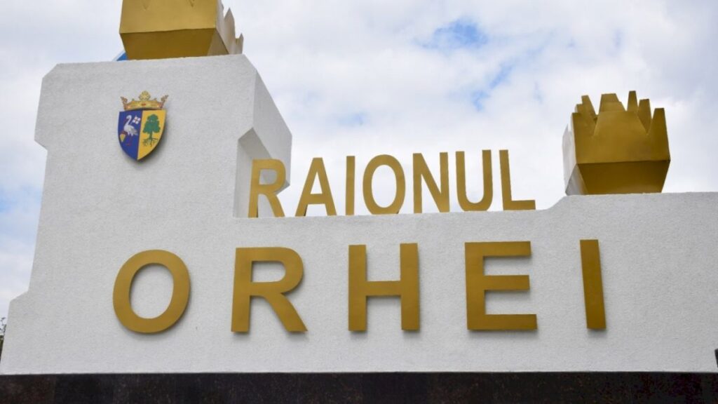 angajatii scolilor alaturi de autoritatile raionale si locale din orhei au intrat in greva japoneza