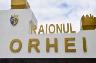 BREAKING// Angajații instituțiilor de învățământ, alături de autoritățile raionale și locale din Orhei, au intrat în grevă japoneză