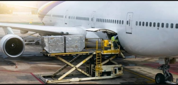 Autoritatea Aeronautică Civilă a autorizat pentru astăzi, două zboruri Cargo spre Republica Moldova