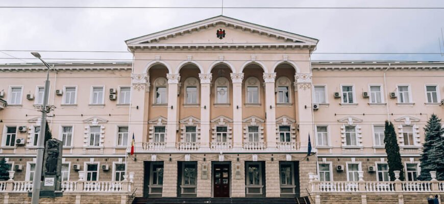 Avere nejustificată de circa 190 000 de lei, depistată la un funcționar public cu statut special din cadrul MAI