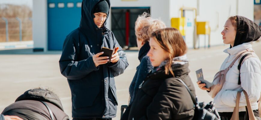 circa 10 000 de persoane au traversat frontiera de stat in ultimele 12 ore 1