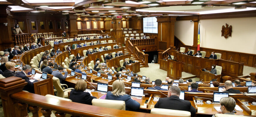 deputatii au votat unanim pentru constructia podului rutier de frontiera cu romania