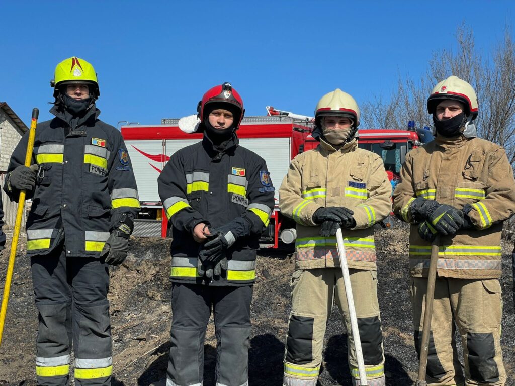 igsu a desfasurat o activitate de prevenire a incendiilor de vegetatie in teren