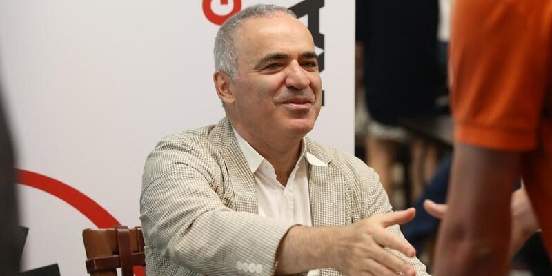 Garry Kasparov: Dacă Putin nu este oprit acum, NATO va fi următoarea țintă. Recomandările renumitului șahist și opozant rus