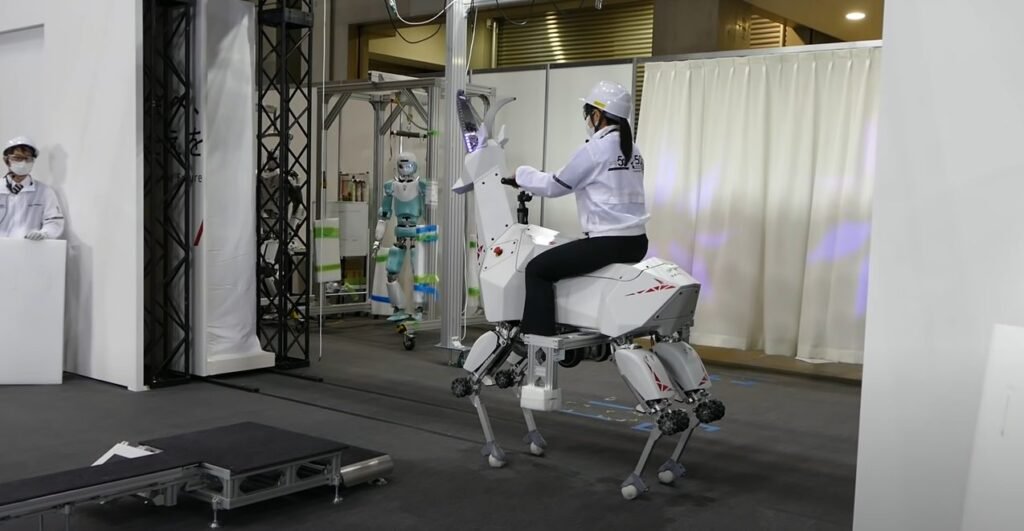 VIDEO// Kawasaki a dezvoltat un robot pe care îl poți călări