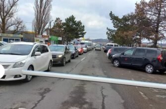 Trafic intensiv la punctul de trecere a frontierei Leușeni. Pe sensul de ieșire din țară s-a format rând de autoturisme