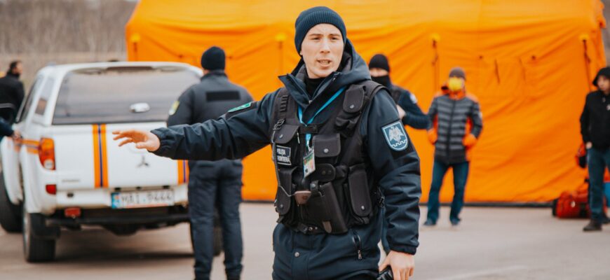 peste 16 000 de persoane au traversat frontiera de stat in ultimele 12 ore