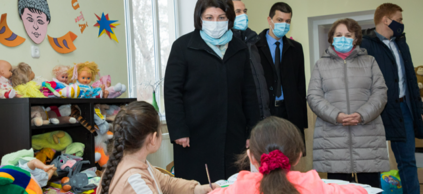 premierul gavrilita la carpineni