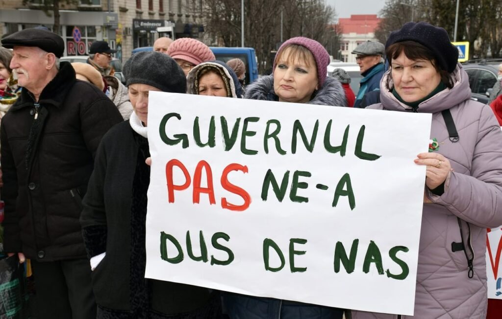 FOTO// Proteste în toată țara, organizate de Partidul ȘOR: Răbdarea oamenilor a ajuns la limită, guvernarea PAS trebuie să plece!