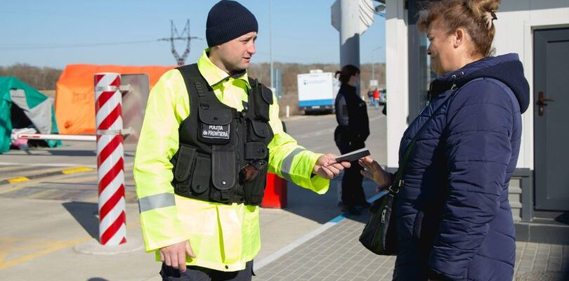 recomandam sa se verifice din timp valabilitatea si statutul documentului de calatorie