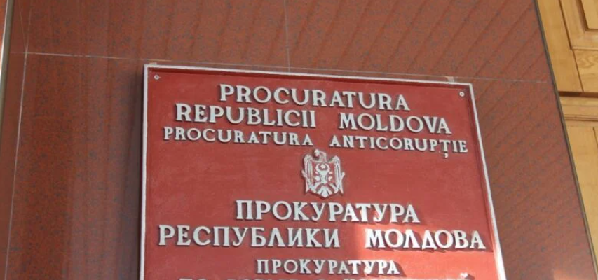 sergiu sirbu vladimir vitiuc si anatolie zagorodnii au fost plasati de magistrati in arest la domiciliu