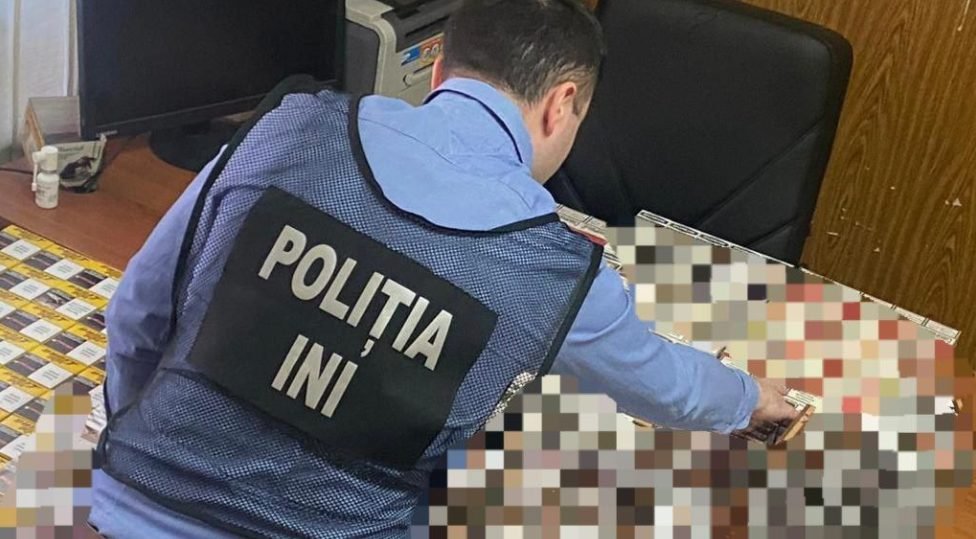 VIDEO// Țigări în valoare de peste 150 000 de lei, ridicate de oamenii legii