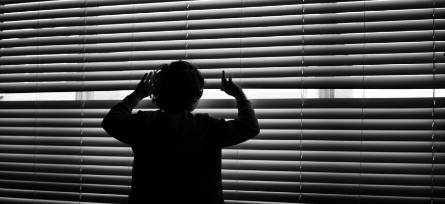 un elev cu radacini ucrainene care a desenat razboiul discriminat de profesoara