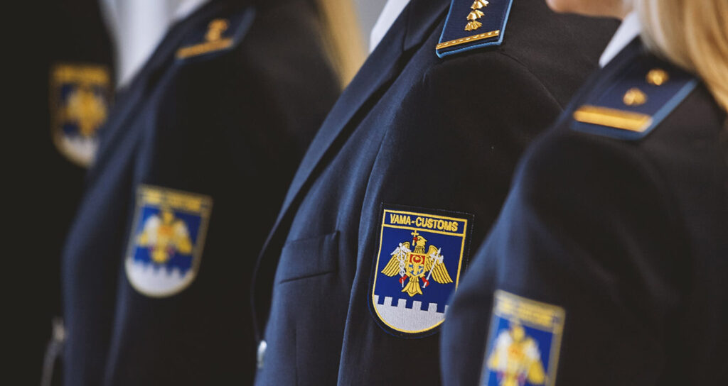 Serviciul Vamal raportează încasări de peste 630,6 milioane de lei în ultima săptămână 1 un functionar vamal a admis o restrictie in functie