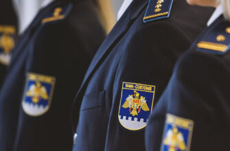 un functionar vamal a admis o restrictie in functie