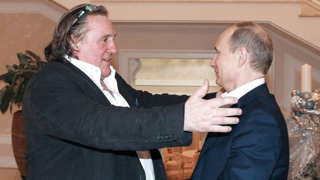 Gérard Depardieu ar putea pierde cetățenia rusă, în timp ce Steven Seagal rămâne aproape de Putin: Sunteți familia mea 1 10146420 russia people putin depardieu