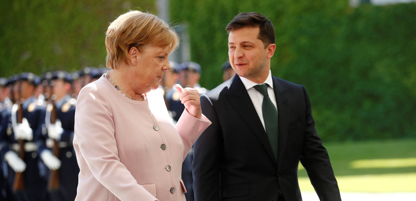 angela merkel anunta ca asuma refuzul admiterii ucrainei in nato la summitul de la bucuresti