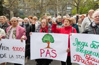 FOTO// Partidul „ȘOR” a organizat proteste în toată țara. Peste 50 de mii de oameni au participat la manifestație
