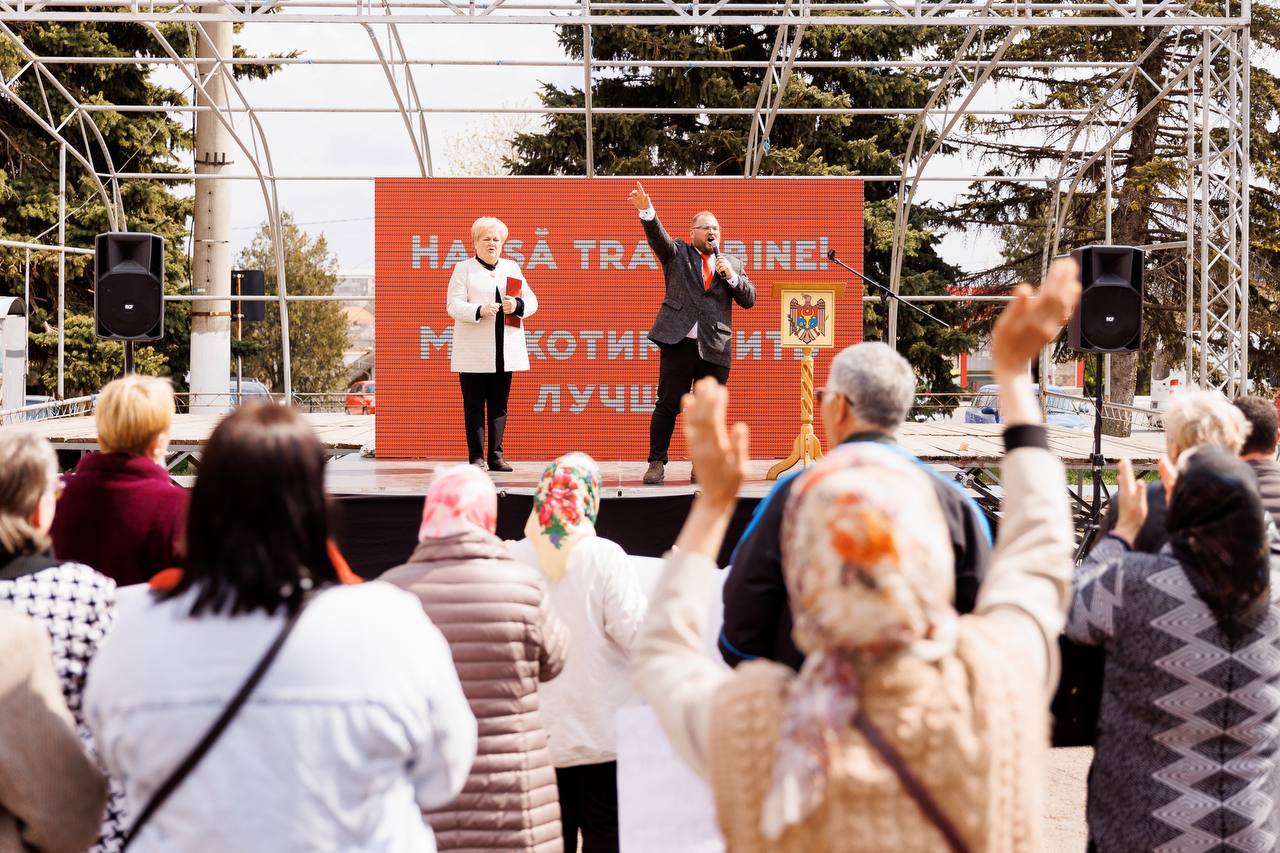 FOTO// PAS cu PAS ne-au dus de nas! Ilan Șor i-a arătat cartonașul galben guvernării Maiei Sandu