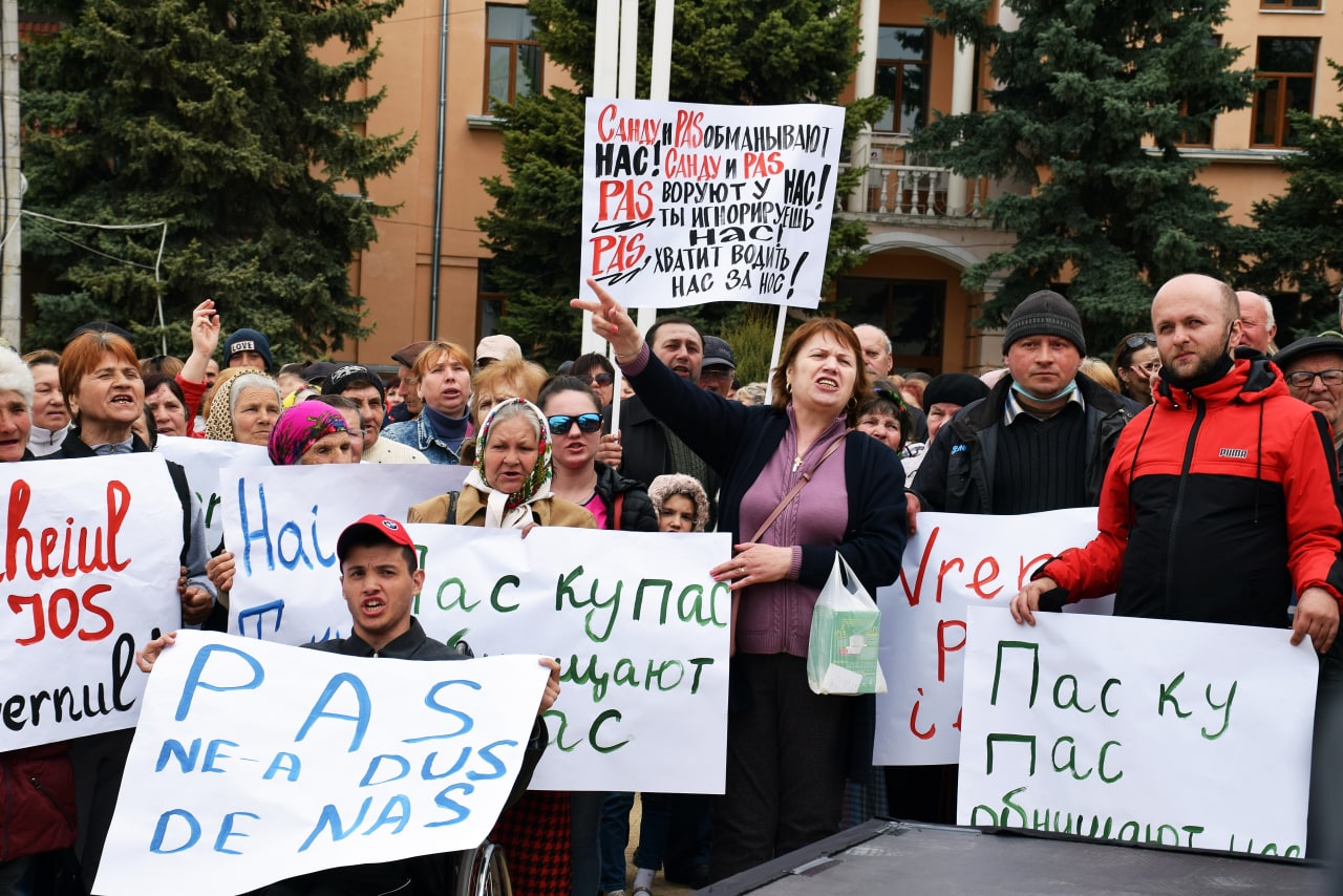 FOTO// PAS cu PAS ne-au dus de nas! Ilan Șor i-a arătat cartonașul galben guvernării Maiei Sandu