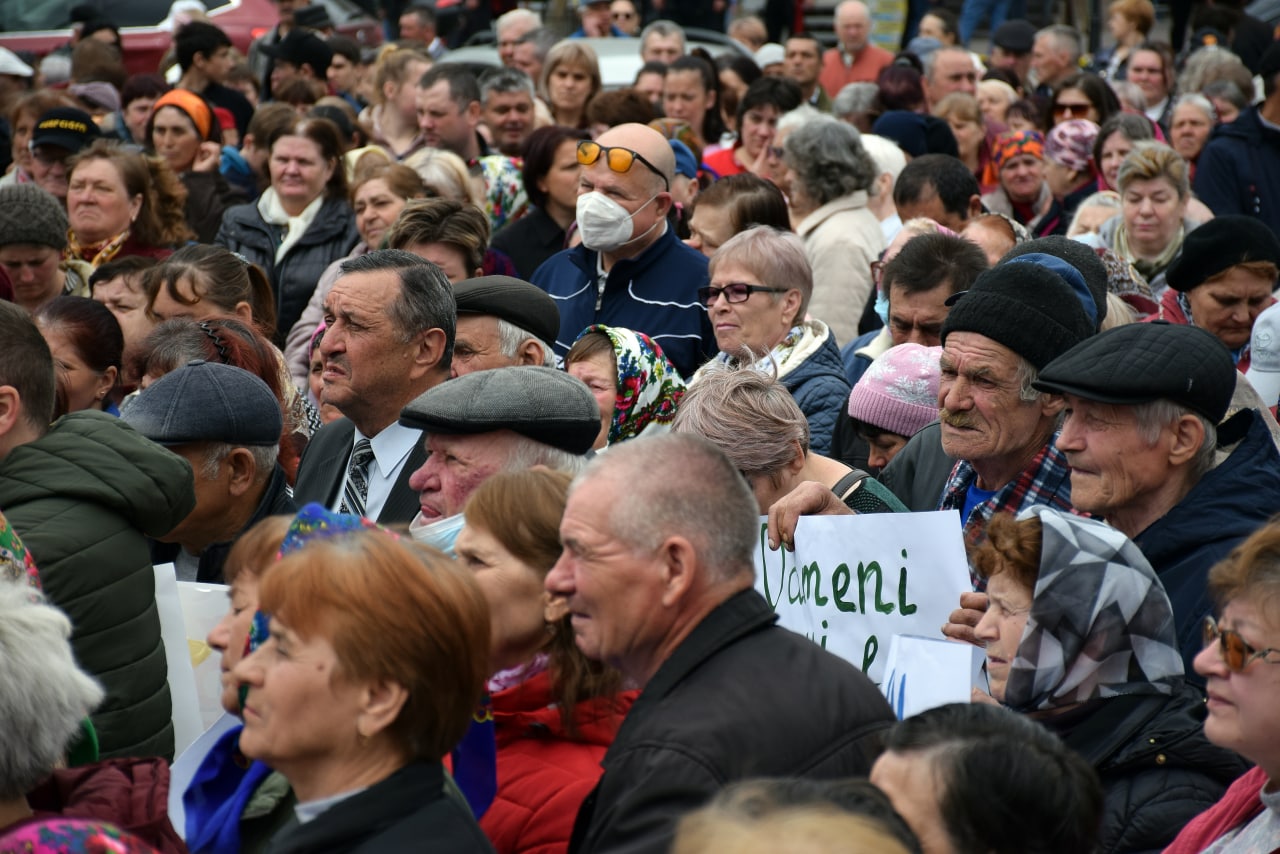 FOTO// Partidul „ȘOR” a organizat proteste în toată țara. Peste 50 de mii de oameni au participat la manifestație