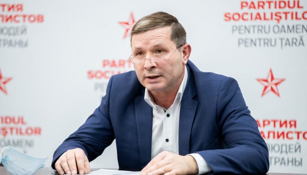 Deputatul Radu Mudreac, dus cu ambulanța la spital. Ar fi suportat două intervenții la inimă și urma să fie operat din nou