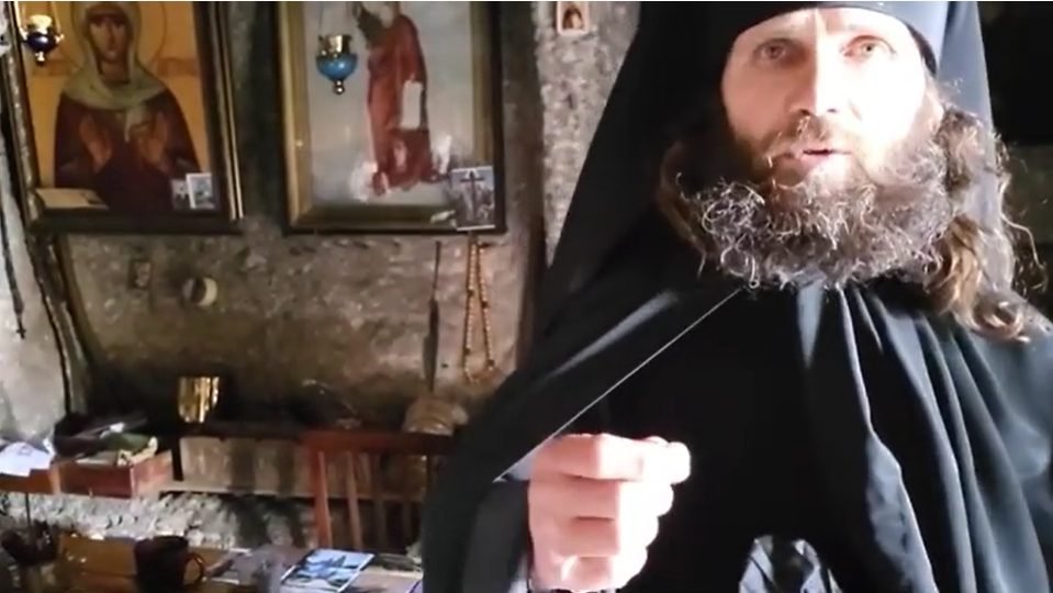VIDEO// Un preot de la Orheiul Vechi susține războiul declanșat de Rusia: Ucraina s-a dus sub Occident