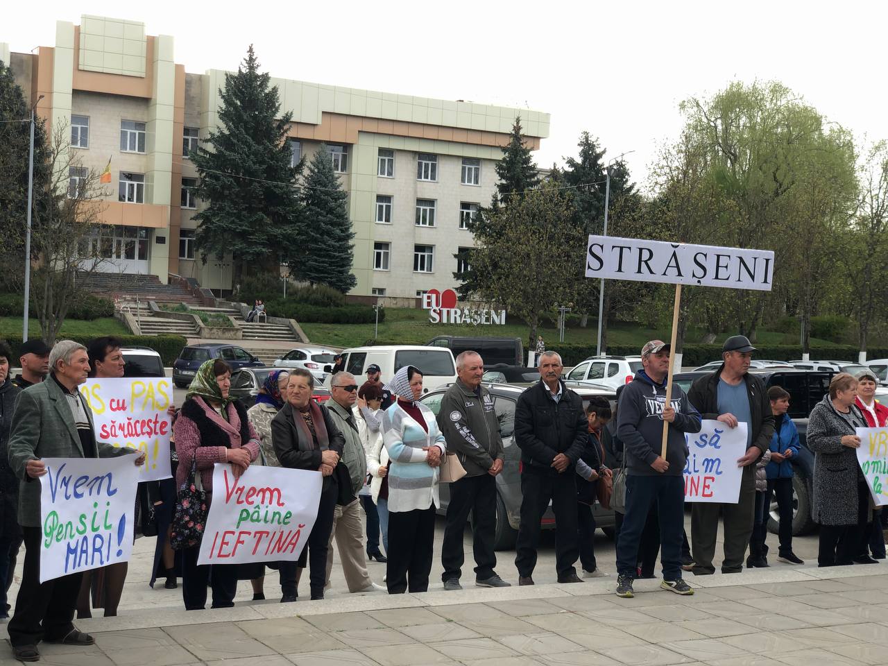 FOTO// Partidul „ȘOR” a organizat proteste în toată țara. Peste 50 de mii de oameni au participat la manifestație