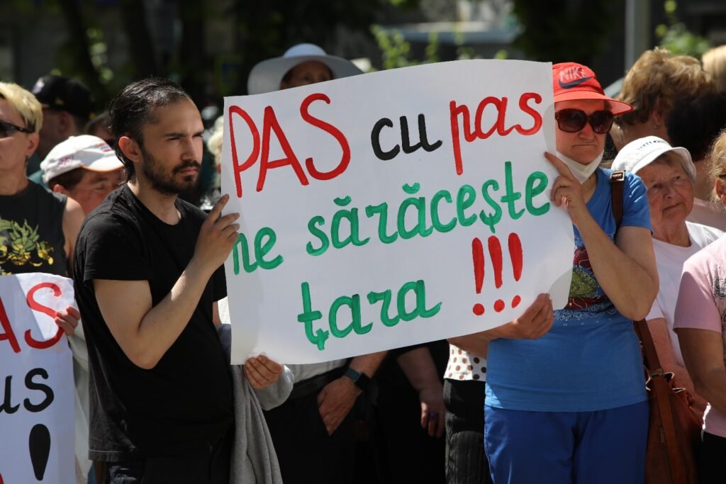 Un nou protest al opoziției unite. PCRM și Partidul „ȘOR” au cerut astăzi demisia Guvernului