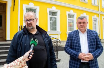 Deputații BCS au solicitat Curții Constituționale suspendarea legii care prevede interzicerea panglicii Sf. Gheorghe