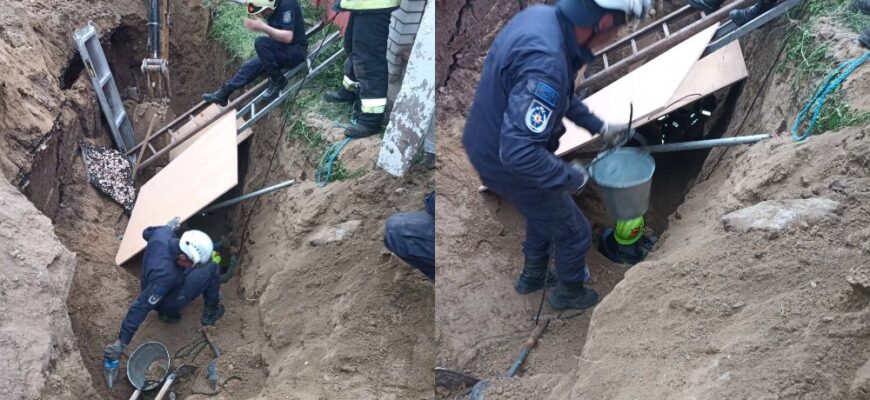 doi barbati au fost scosi vii de salvatori dupa ce au ramas prinsi sub un mal de pamant