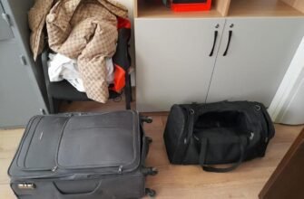 FOTO// Două valize pline cu medicamente, depistate de către polițiștii de frontieră la o cetățeancă a Ucrainei