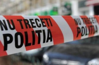 O mamă s-a aruncat de la etaj împreună cu cei doi copii, cu vârste de 3 și 6 ani