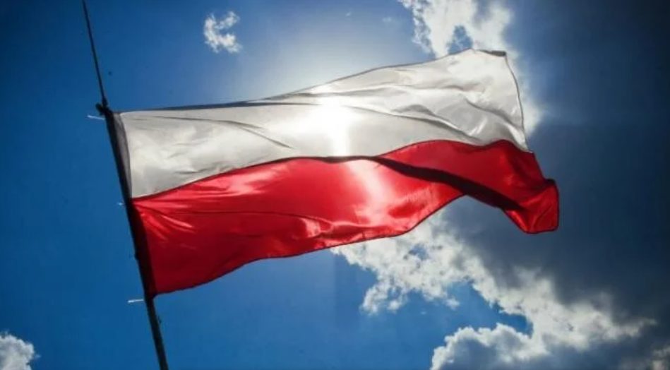 Polonia spune că va ajuta Suedia şi Finlanda dacă ar fi atacate înainte de aderarea la NATO 5 screenshot 1 12