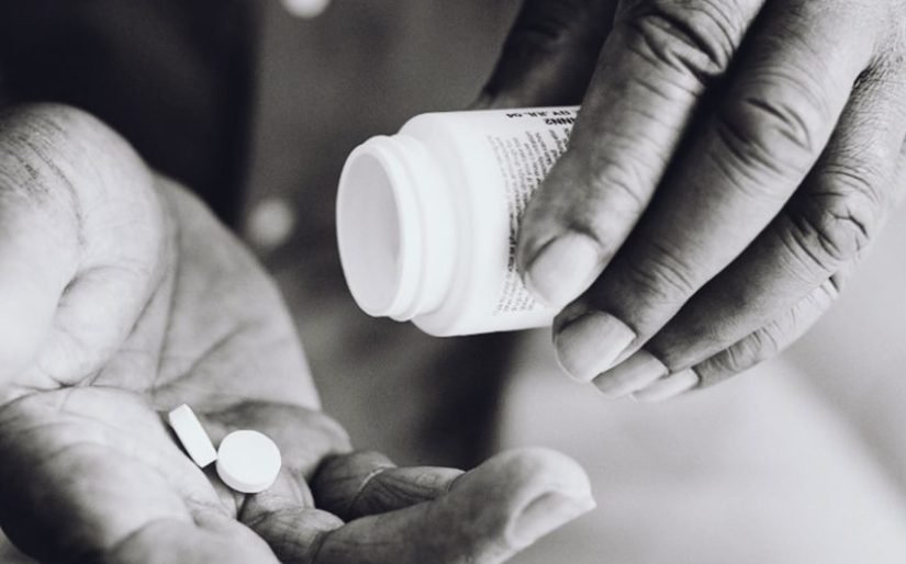 Atenție la combinația de medicamente care îți poate distruge rinichii. Ibuprofenul e vizat direct