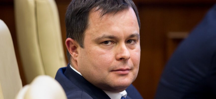 ULTIMA ORĂ// Șeful SIS, Alexandr Esaulenco, își dă demisia