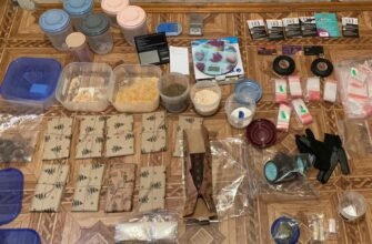 Au fost reținuți destinatarii celor 2 kg de droguri depistate la o femeie care intenționa să le introducă în Moldova