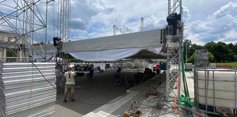 a54ca4457b44b1468192c99447c6d734