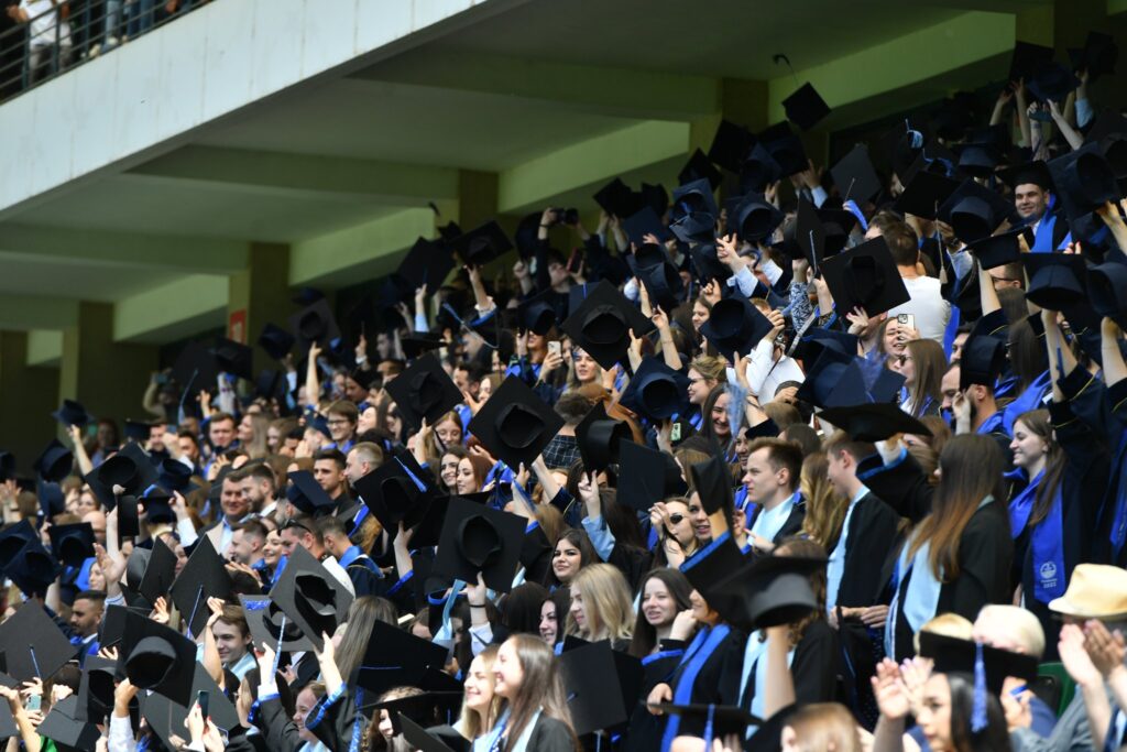 absolventii usmf nicolae testemitanu promotia 2022 au depus juramantul medicului si farmacistului