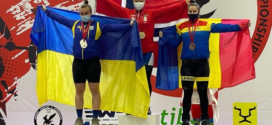 Halterofila Elena Cîlcic a urcat pe podium la Europenele de la Tirana