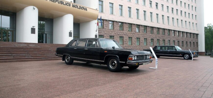 o expozitie cu automobile de epoca va fi organizata la parlament