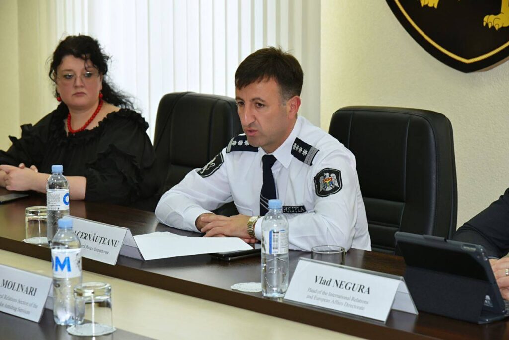 photo5280886114518940779