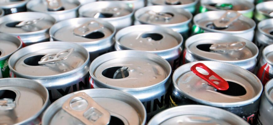 Proiectul privind interzicerea produselor alcoolice energizante, votat în prima lectură