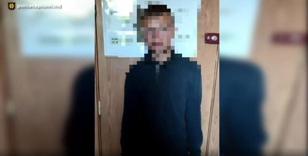 VIDEO// S-a prezentat cu o identitatea falsă și a dus în eroare o companie de închirieri de trotinete electrice. Individul de 27 de ani, reținut 1 VIDEO// S-a prezentat cu o identitatea falsă și a dus în eroare o companie de închirieri de trotinete electrice. Individul de 27 de ani, reținut
